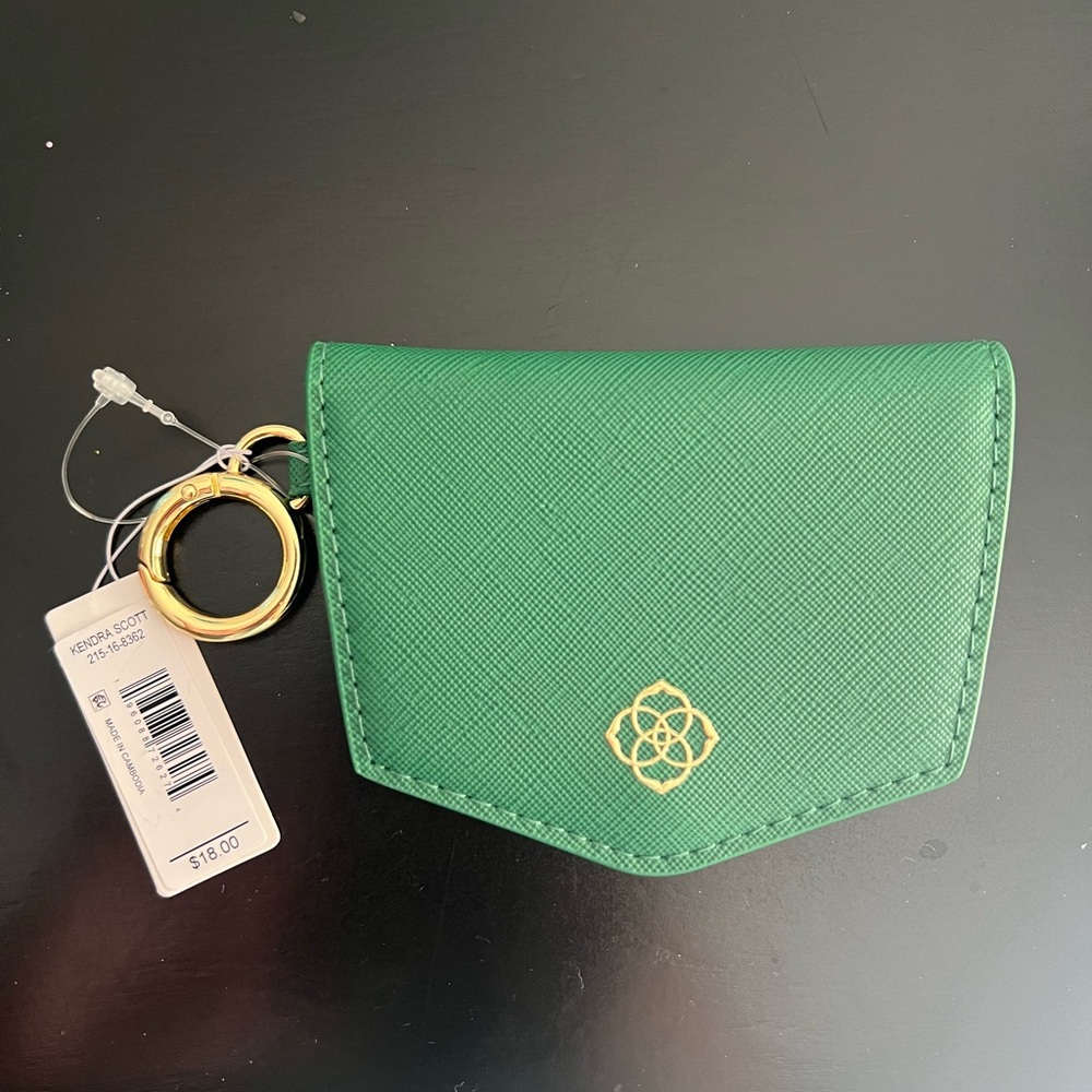 Kendra Scott Green Leather Key Holder NWT